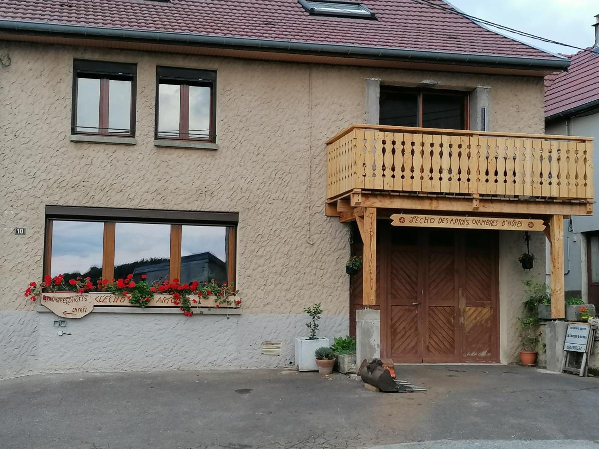 Bed and Breakfast L'écho des Artois Uzelle Exterior foto